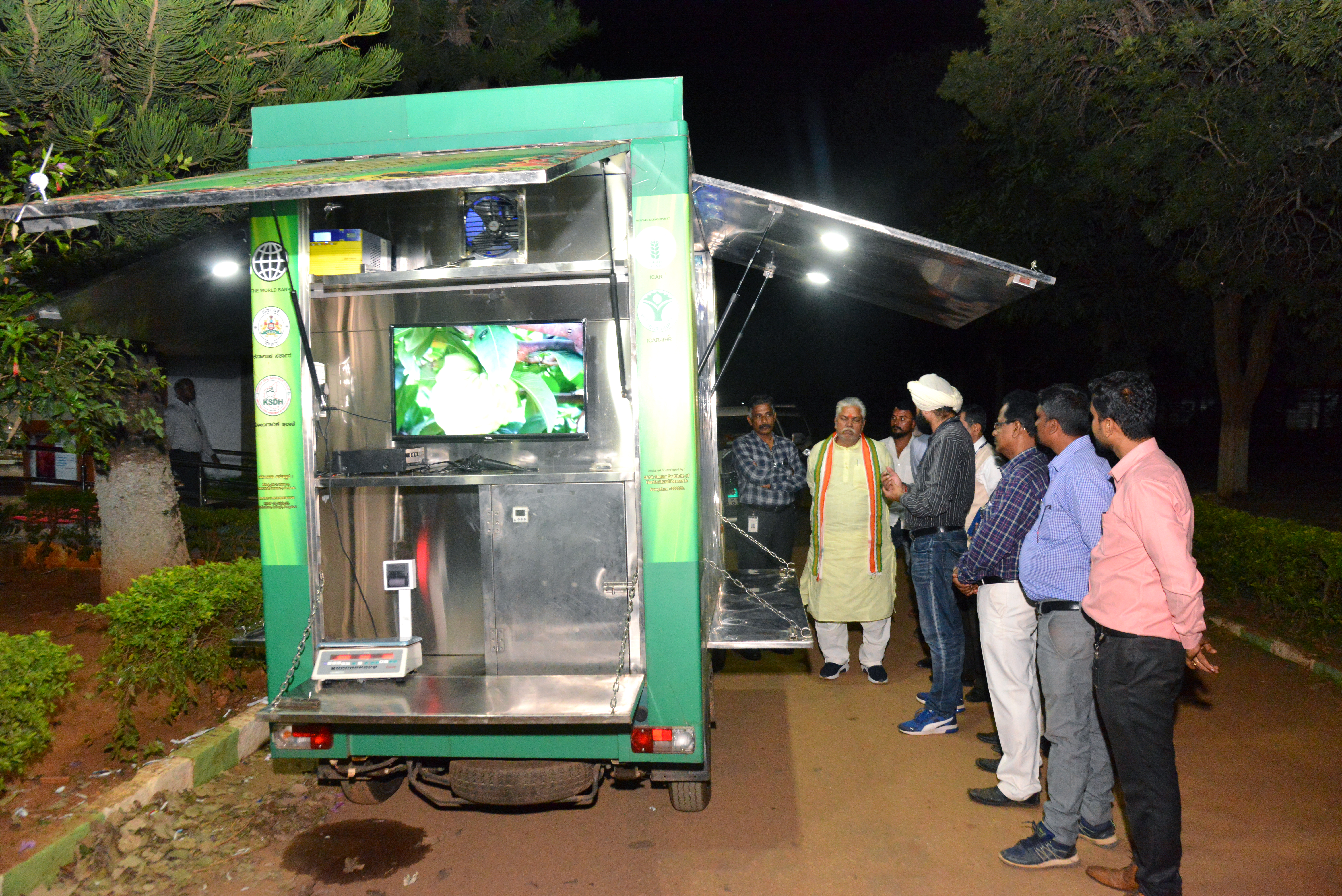 Hon’ble Agriculture Minister, Government of Bihar visited ICAR-IIHR, Bengaluru