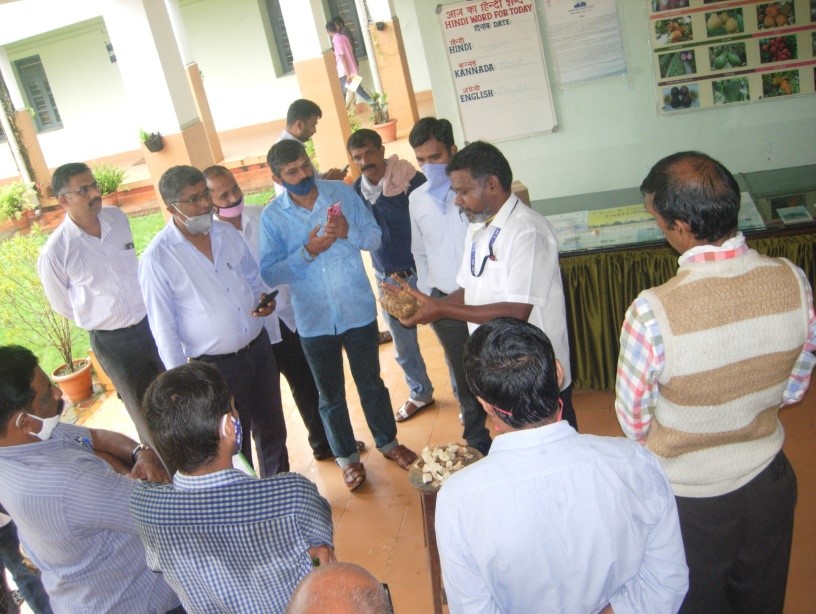 Training cum Interaction Meet on Spine Gourd Cultivation organized at CHES (ICAR-IIHR), Chettalli on 19th September, 2020
