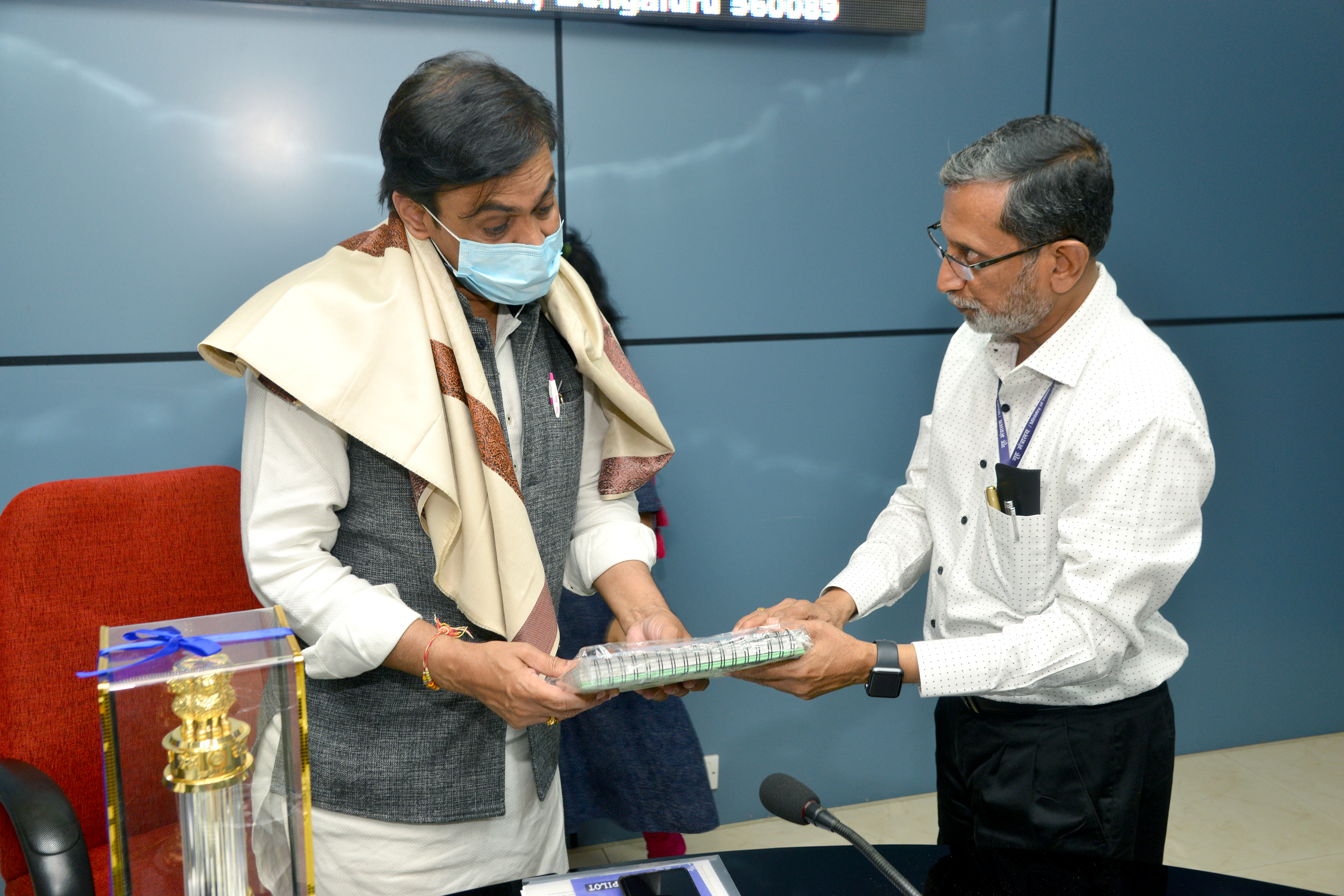 Visit of Sri. G.V.L. Narasimha Rao, Hon’ble Member of Parliament (Rajya Sabha); Member, Spices Board and Chairman, Chilli Task Force Committee, to ICAR-IIHR on 2nd November, 2020