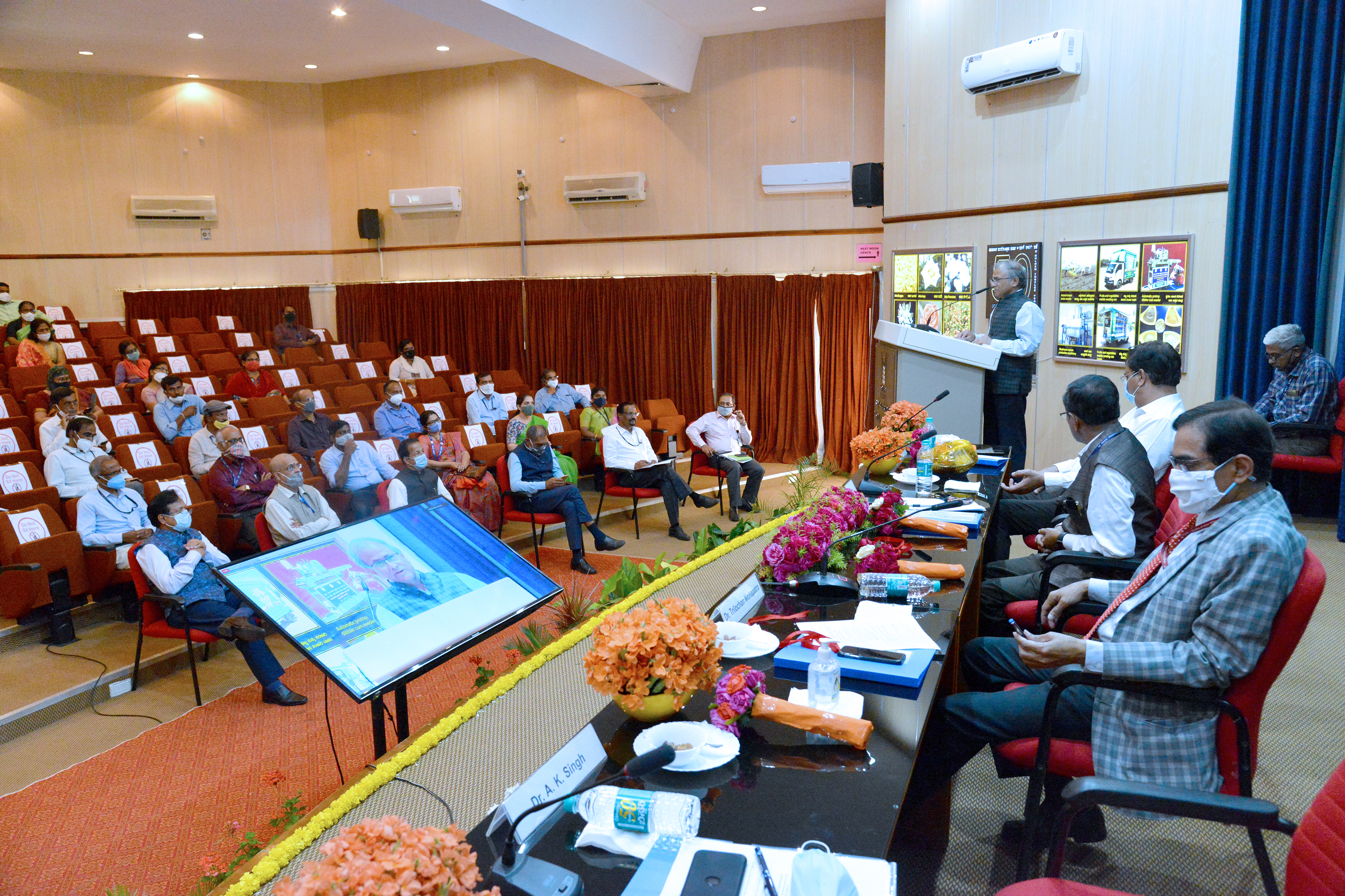 Inauguration of Golden Jubilee Building and Project Coordinator (Fruits) Building at ICAR-IIHR, Bengaluru on 20th March, 2021