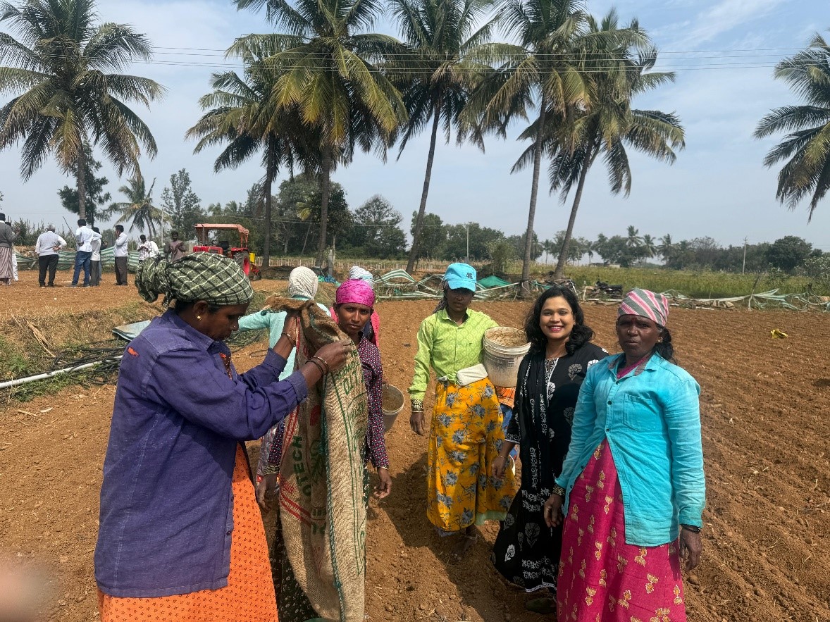 Field Demonstration of Modified Arka Bulblet Planter at Bashettihalli Village, Chikkaballapura District  