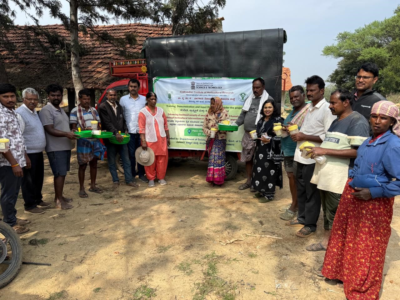 Field Demonstration of Modified Arka Bulblet Planter at Bashettihalli Village, Chikkaballapura District  