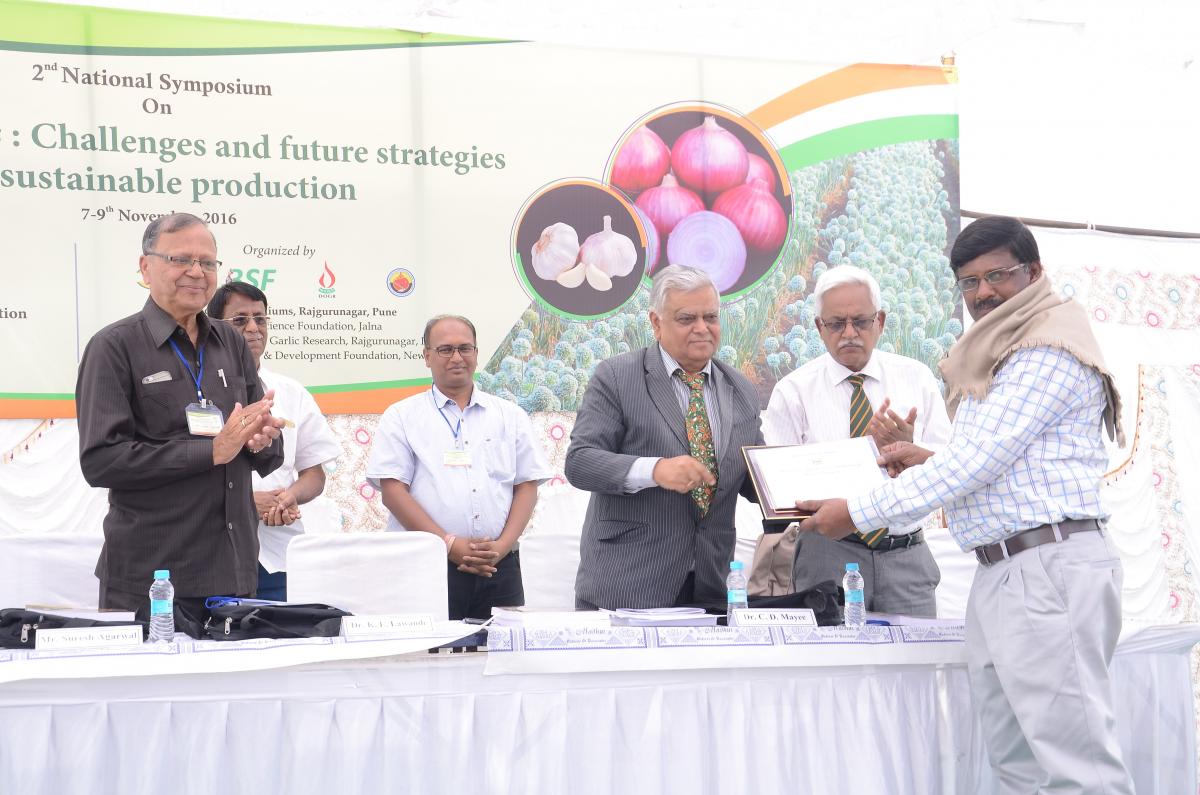 Significant contribution of Dr Veere Gowda R in the field of Onion and Garlic research 