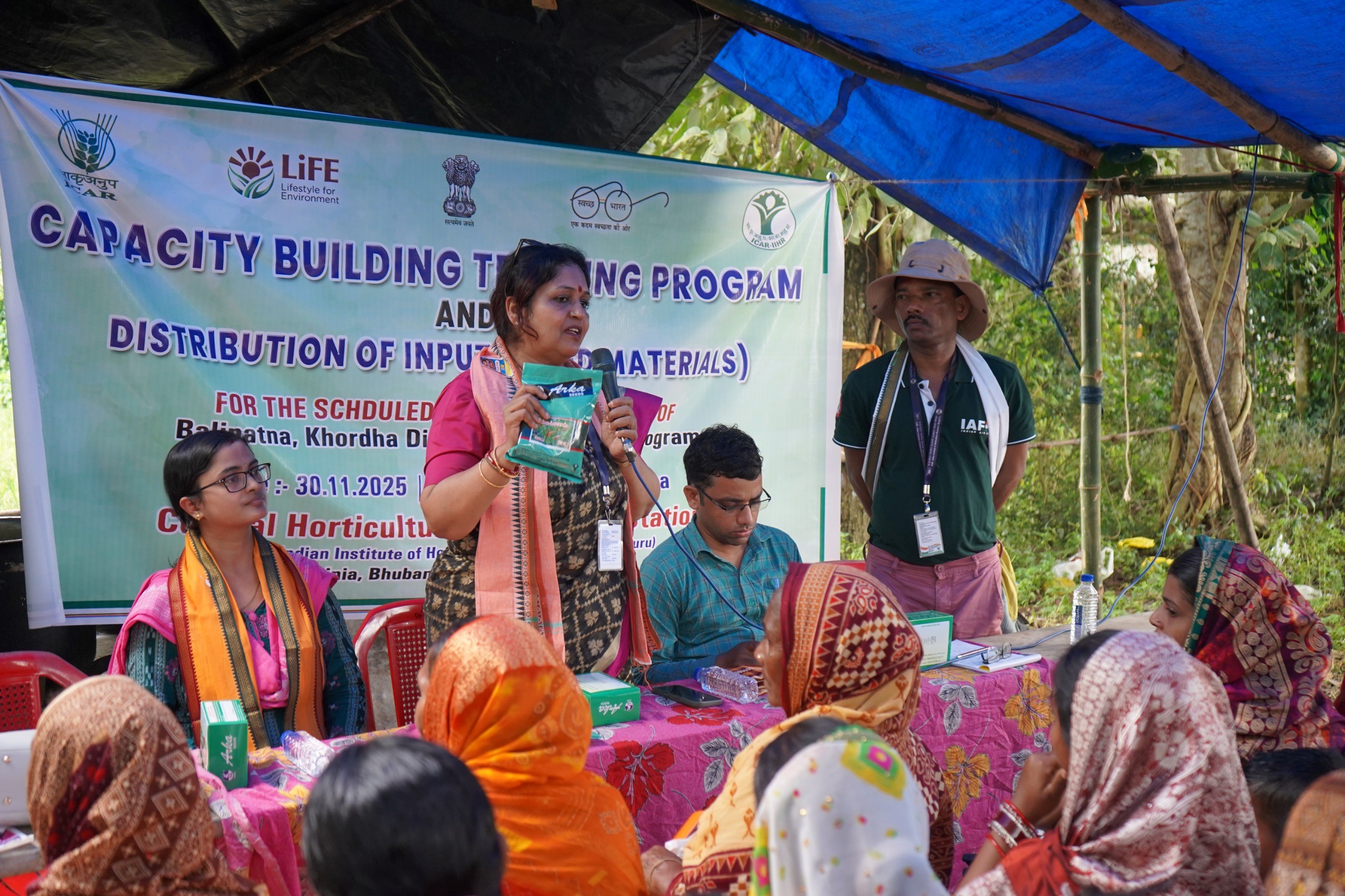 ICAR–IIHR–CHES, Bhubaneswar organised Training Program and Input Distribution at Balipatna Under SCSP Scheme 