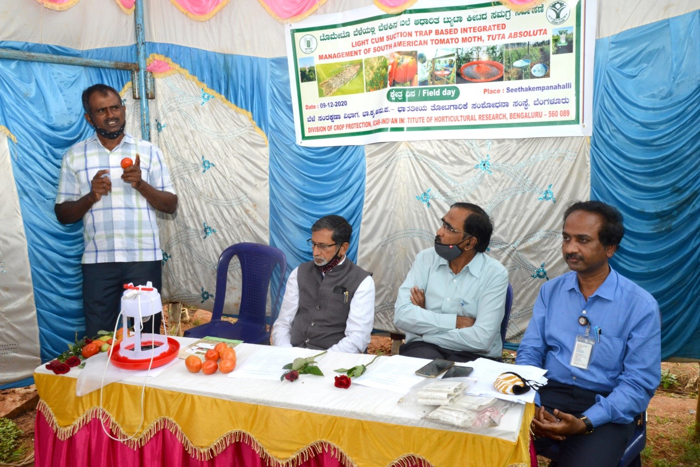 Field day on “Light Cum Suction trap based integrated management of South American Tomato moth, Tuta absoluta”  in  Seethekempanahalli village, Bengaluru North District, Karnataka on 09.12.2020