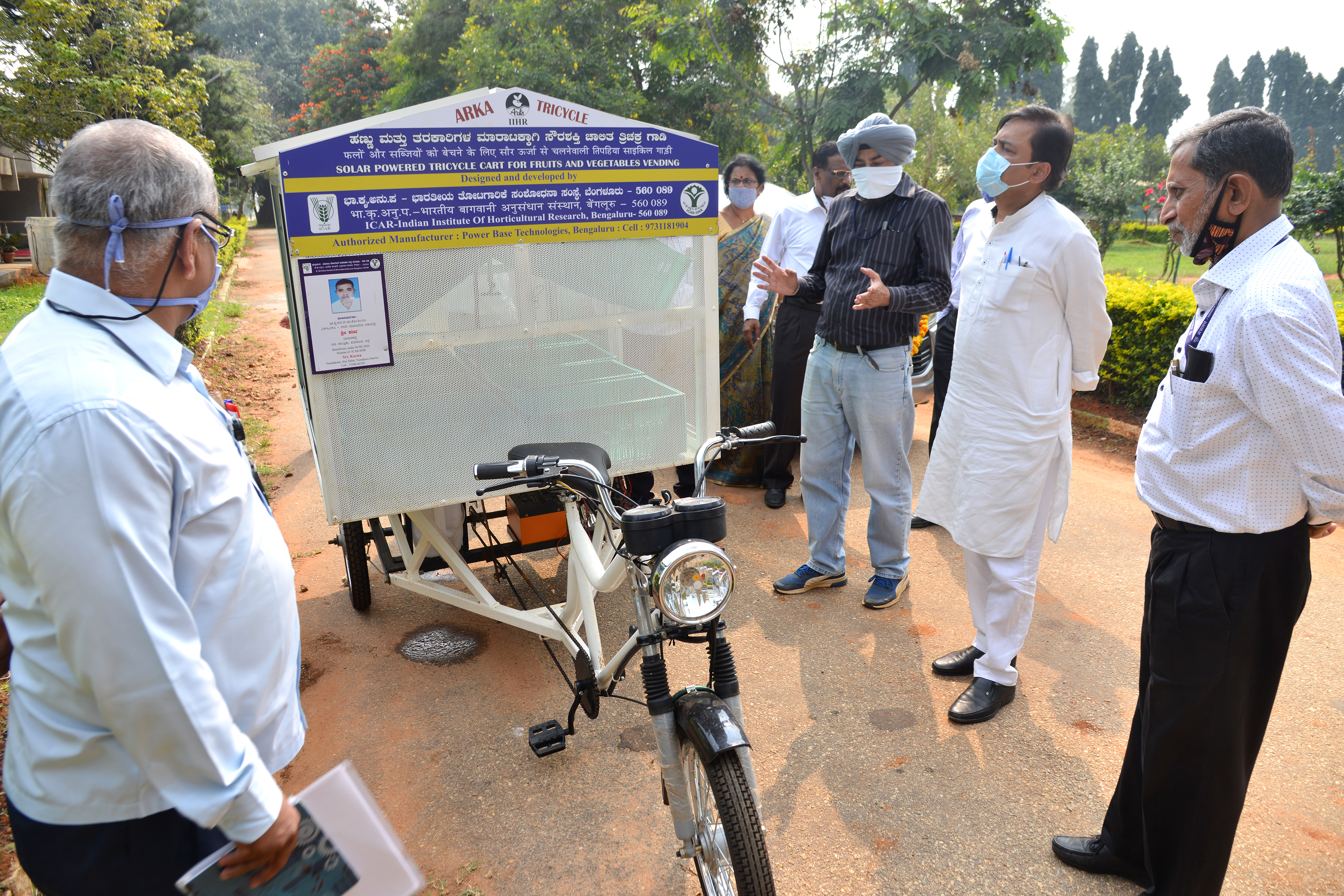 Visit of Sri. G.V.L. Narasimha Rao, Hon’ble Member of Parliament (Rajya Sabha); Member, Spices Board and Chairman, Chilli Task Force Committee, to ICAR-IIHR on 2nd November, 2020