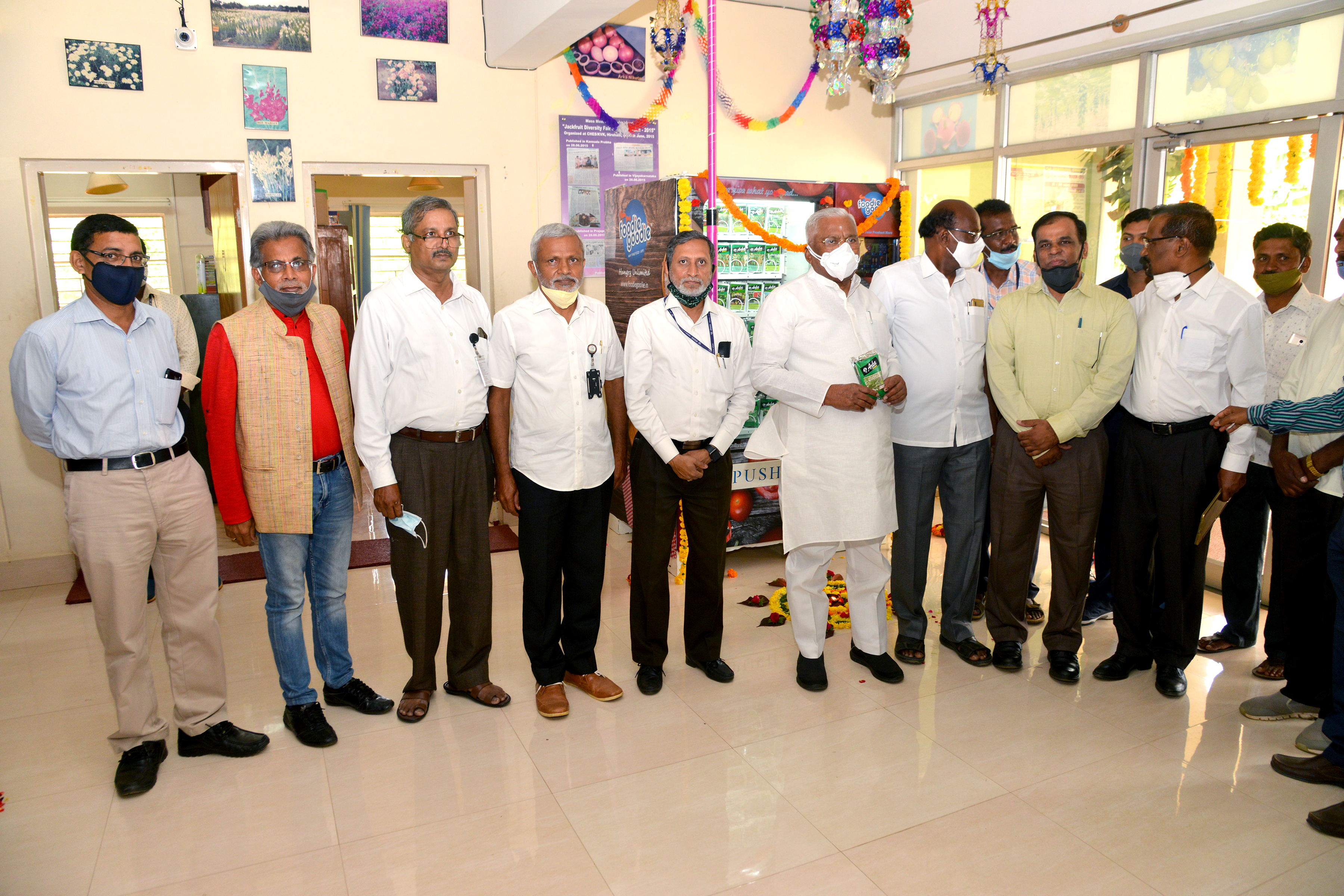 Sri G. S. Basavaraju, Honourable Member of Parliament (MP), Tumakuru, Karnataka inaugurated the Seed Vending Machine at ICAR-IIHR Sub Centre, Hirehalli, Tumakuru district, Karnataka 3rd November, 2020