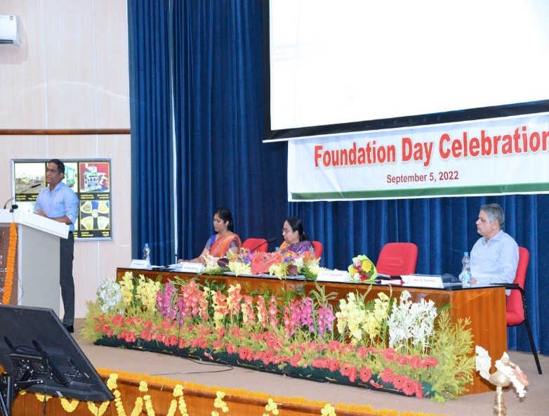 HDFC Bank tree planting drive in the memory of bank personals succumbed to COVID 19