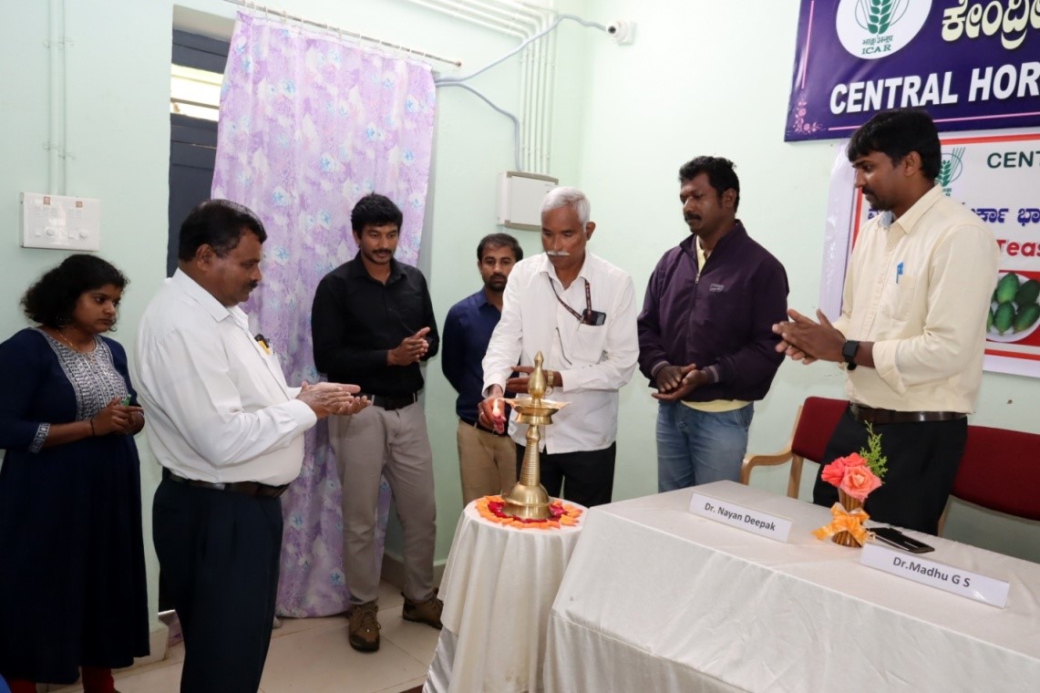 Visit of Shri. Vishveshwara Hegde Kageri, Hon’ble Speaker, Vidhana Sabha, Govt. of Karnataka to ICAR-IIHR, Bengaluru on 16.10.2020