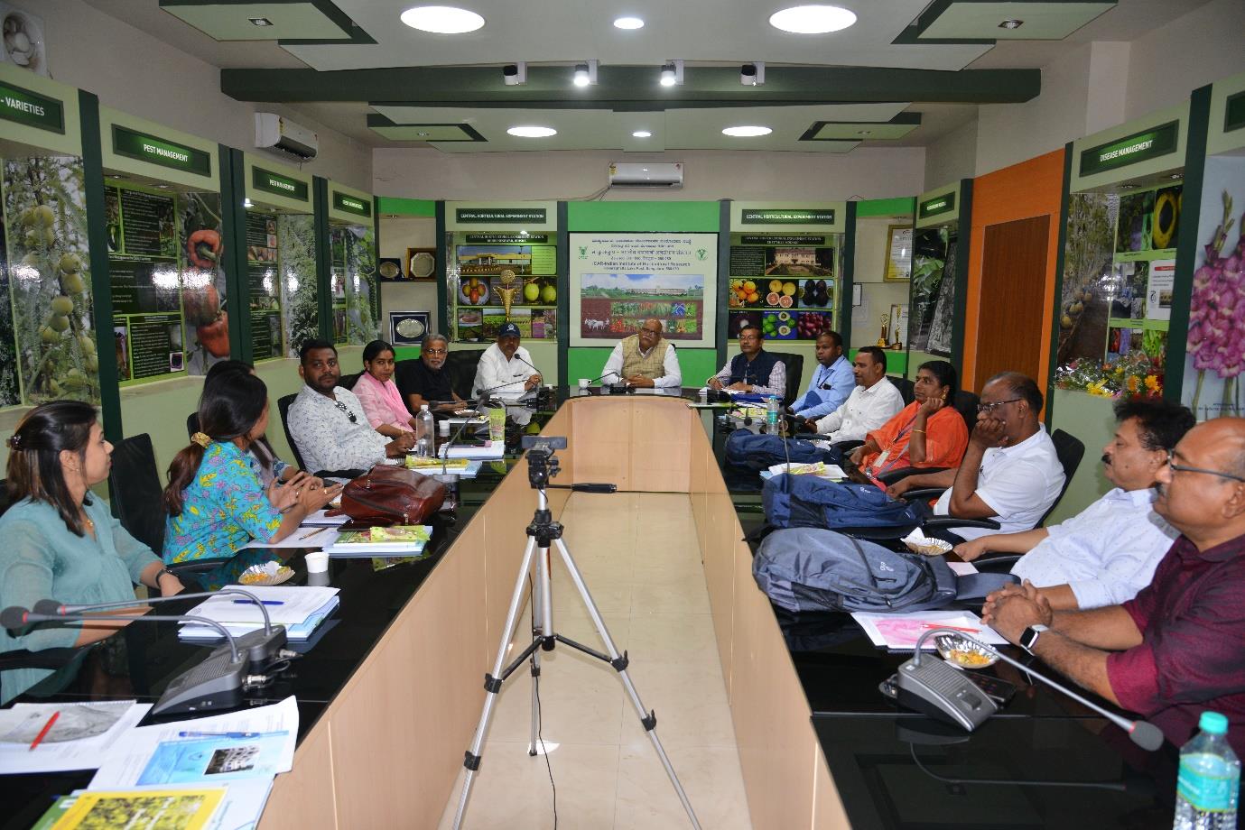 Method Demonstration on Scientific Compost Preparation was organized at MGMG Village under Swachhta Pakhwada 2020