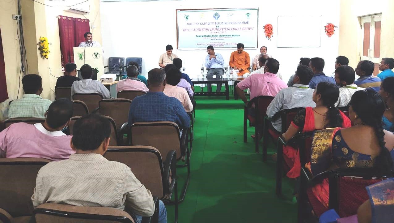 Five days on-campus training on commercial nursery techniques organized at CHES (ICAR-IIHR), Bhubaneswar under RKVY (S&T) project from 4th to 8th Oct 2021