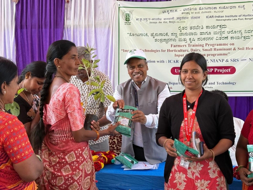 ICAR-IIHR organizes a Farmers' Training Programme under DST-SCSP Project at Hosadurga village on 6 March 2026