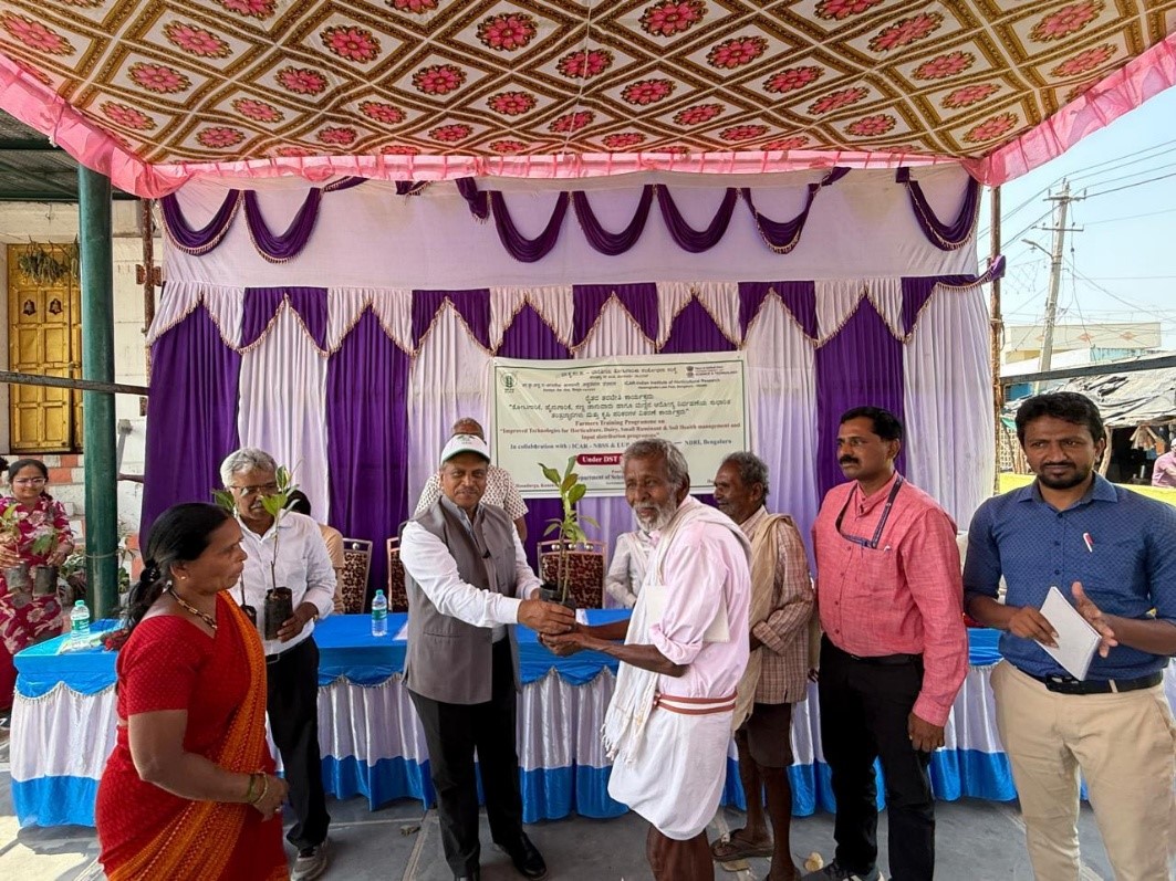 ICAR-IIHR organizes a Farmers' Training Programme under DST-SCSP Project at Hosadurga village on 6 March 2026