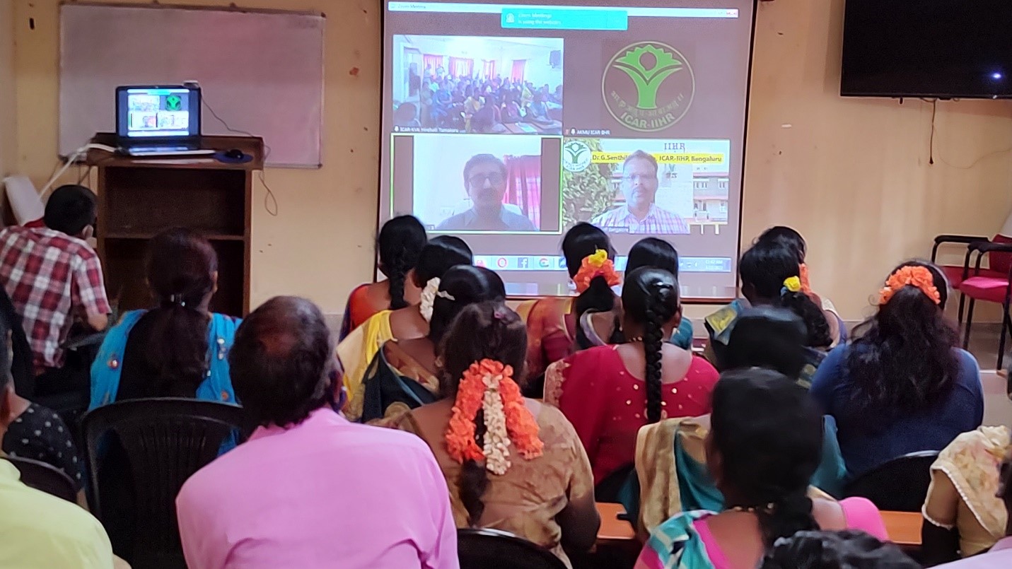  MGMG Team No. 10 organised Method demonstration on Composting technique, Canopy management and Soil sampling 