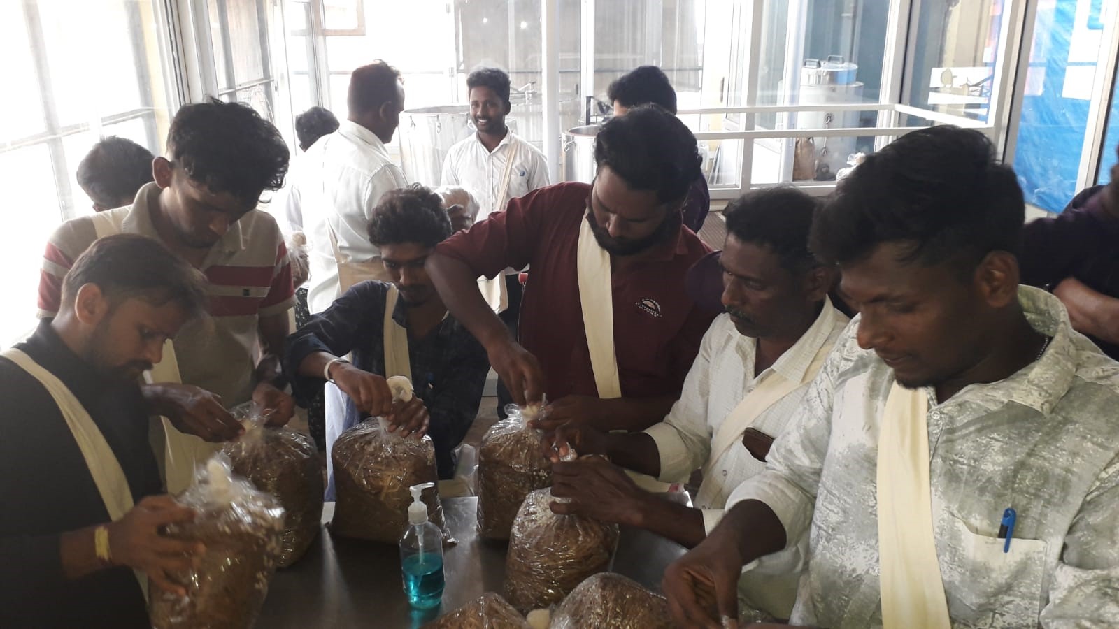 ICAR-IIHR conducts entrepreneurship training on mushroom cultivation during 12-14, March 2024