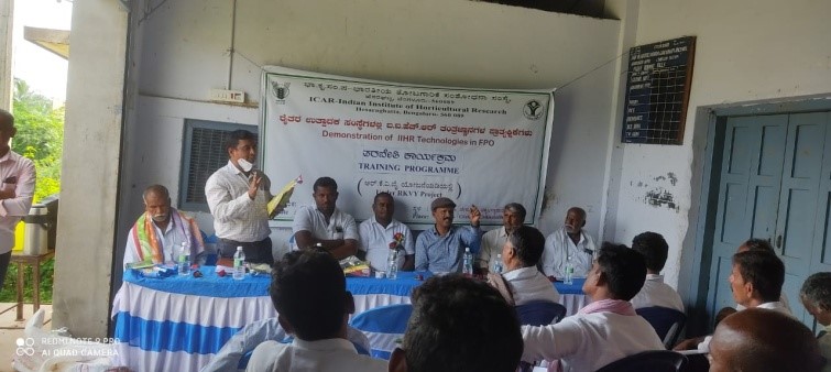 ICAR-IIHR Organized Off-campus Training in Chelur village of Chikkaballapur district under RKVY Project