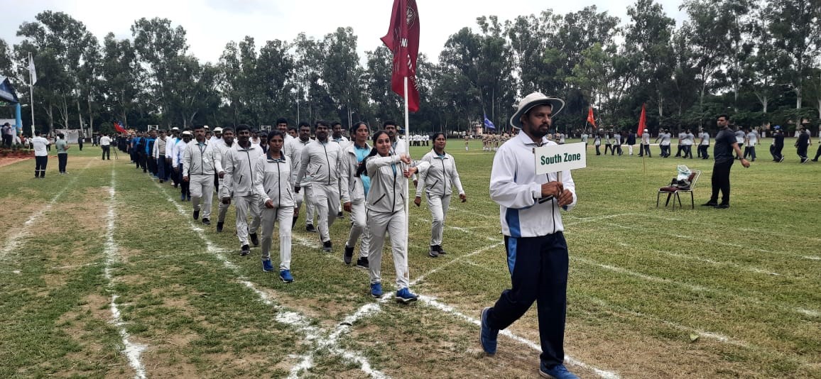 ICAR-IIHR, Bengaluru bagged ‘Overall Championship’ in ICAR-Interzonal Sports Tournament held at NDRI, Karnal