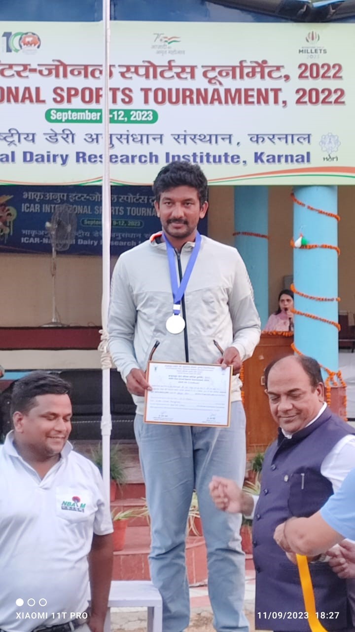 ICAR-IIHR, Bengaluru bagged ‘Overall Championship’ in ICAR-Interzonal Sports Tournament held at NDRI, Karnal