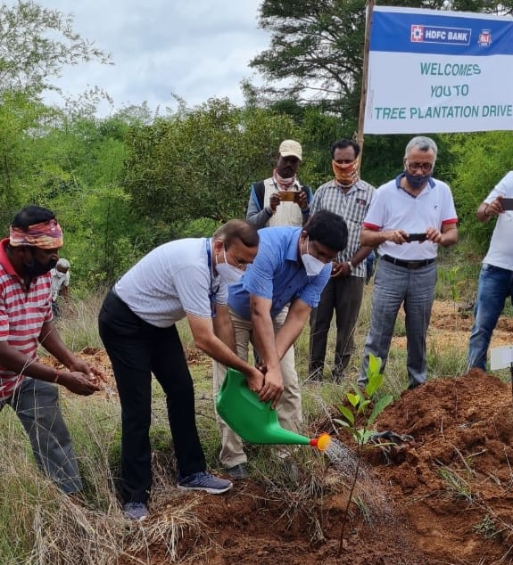 HDFC Bank tree planting drive in the memory of bank personals succumbed to COVID 19