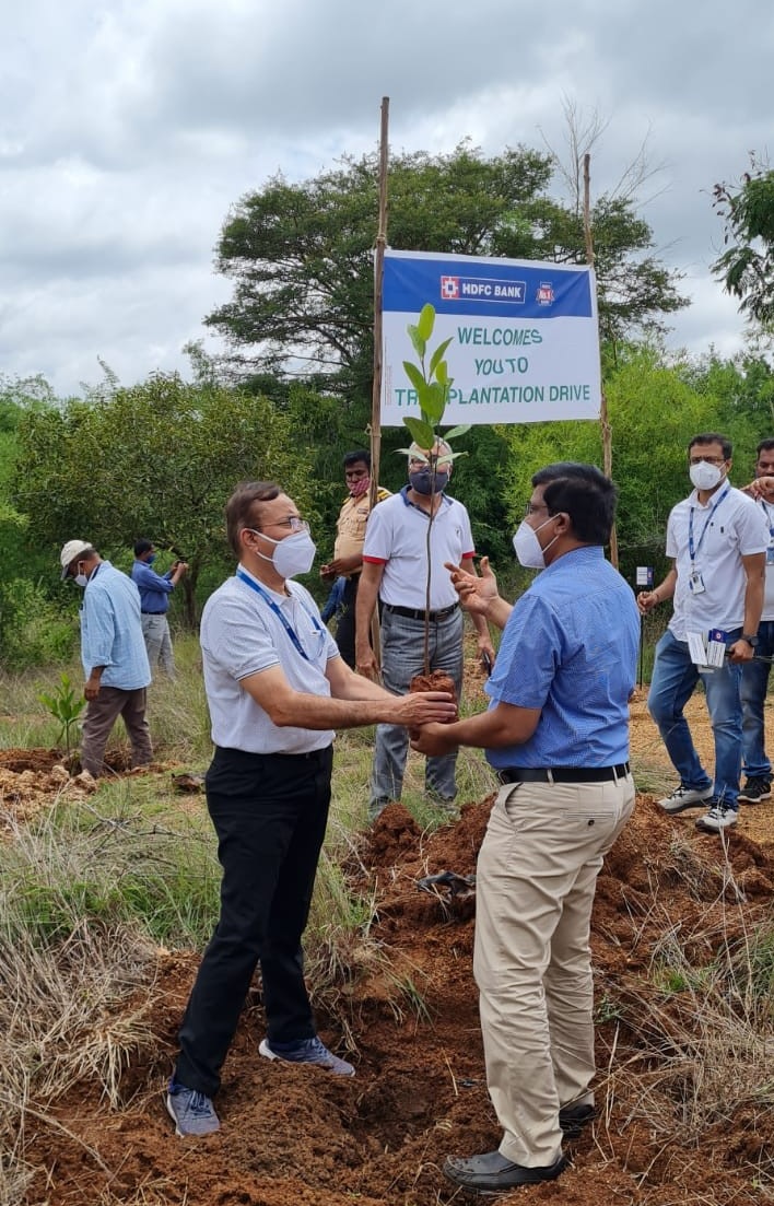 HDFC Bank tree planting drive in the memory of bank personals succumbed to COVID 19